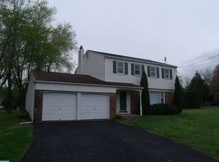 714 Holland Rd, Holland, PA 18966
