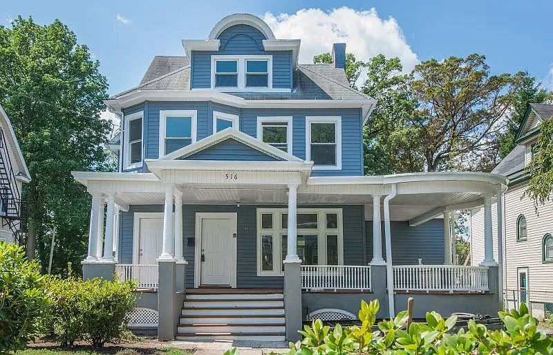 516 Woodland Ave #2