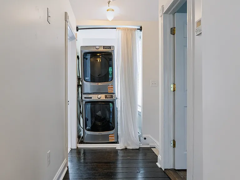 120 Church St — Photo 32