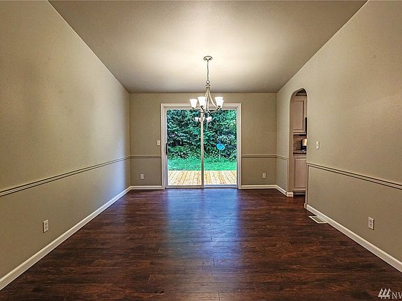 3rd image of 12428 118th Ave NW