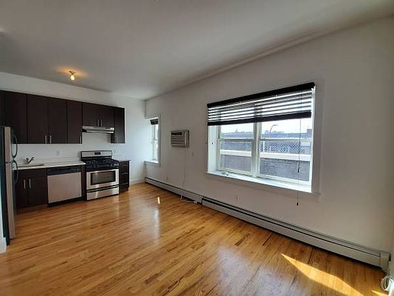 2nd image of 8515 Bay Pkwy #4R