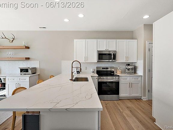 3rd image of 169 Paton Way #12