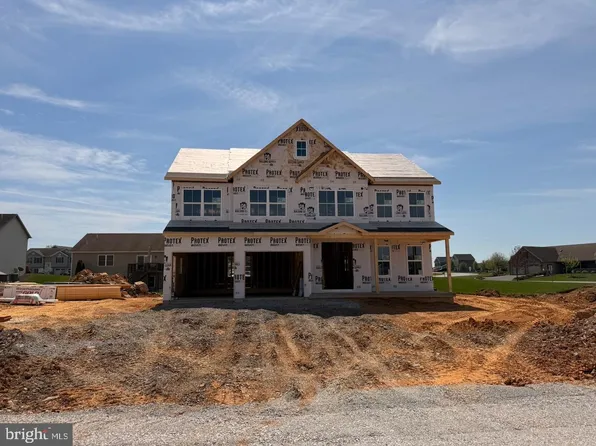 403 E Clarissa Dr, Shippensburg, PA 17257