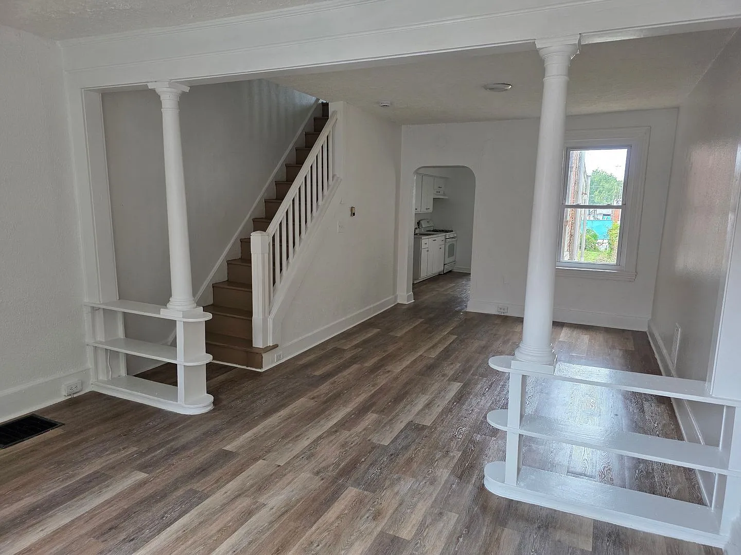 1312 Lancaster Ave photo 1