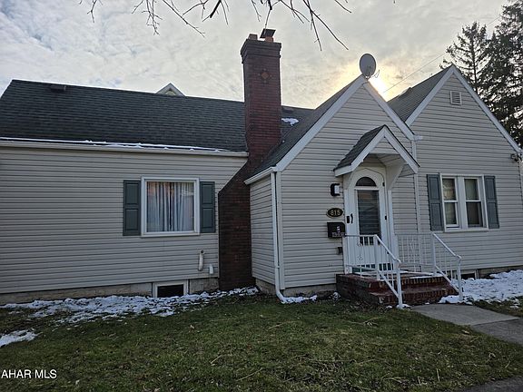 2nd image of 815 N 4th St