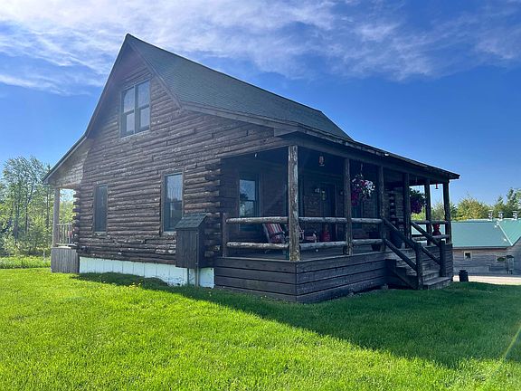 2nd image of 1036 Town Hill Road