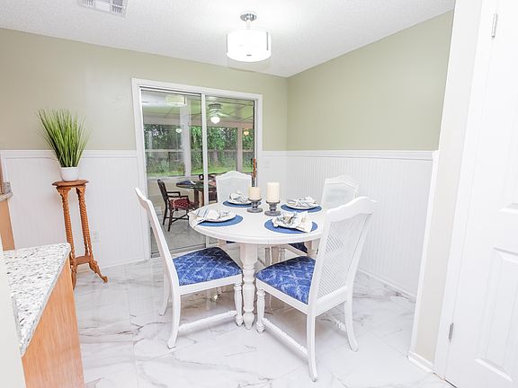 3rd image of 2924 Mangrove Ave