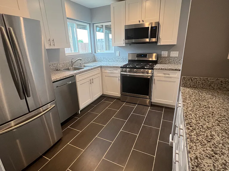 4573 Sunrise Rdg — Photo 5
