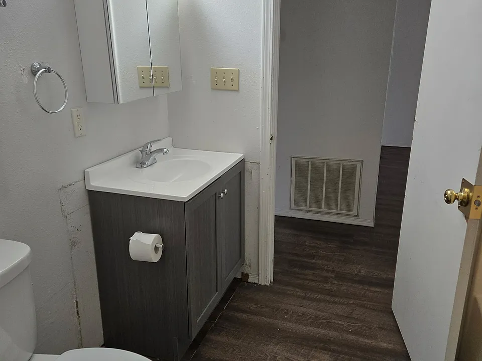 Bathroom into hall