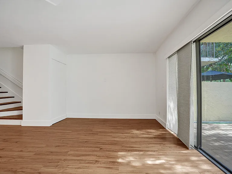 1330 NW 13th St #3 — Photo 56