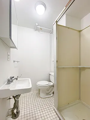 Rented by City Connections Realty | media 17