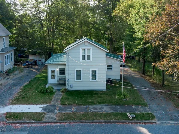 144 Park St, Leetonia, OH 44431