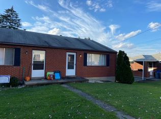 72 N Thompson Ln, Irwin, PA 15642