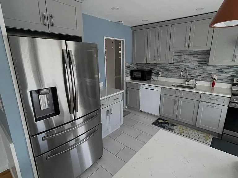 309 Sunrise Dr — Photo 5