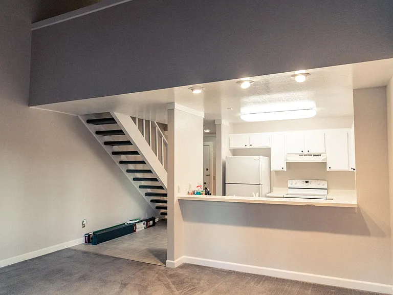 807 Alder Ave — Photo 5