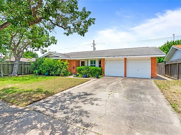 2nd image of 1613 Sandalwood Dr