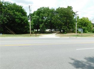 3776 W Don Tyson Pkwy, Springdale, AR 72762