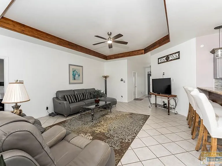 1 Torrey Pines Rd — Photo 7