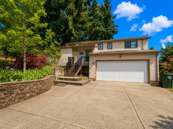 1935 Matthews Loop S, Salem, OR 97302