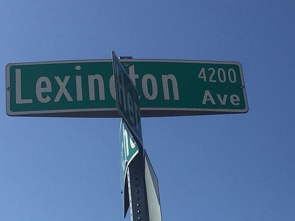 5th image of 4226 Lexington Ave