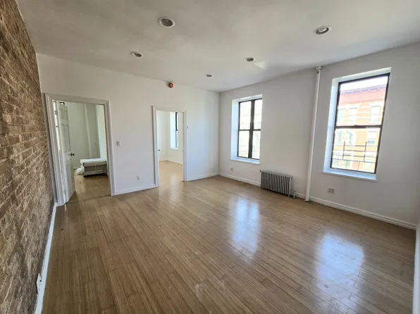 500 West 170th Street image 1 of 10