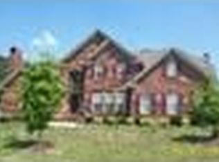 4828 Kiara Dr, Hope Mills, NC 28348