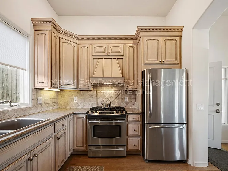 525 Laurel Ave — Photo 16