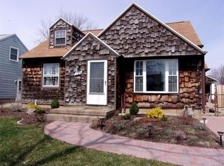 135 Calvin Ct N, Tonawanda, NY 14150