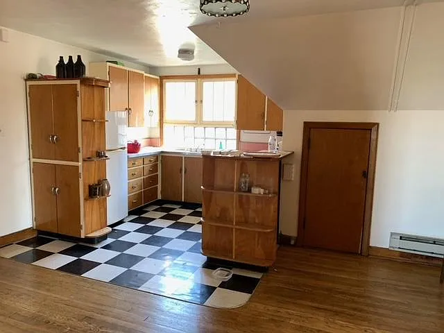 510 Grand St — Photo 3