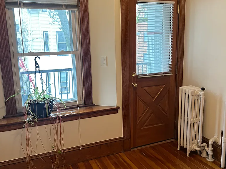 10 Antrim St #2 — Photo 12