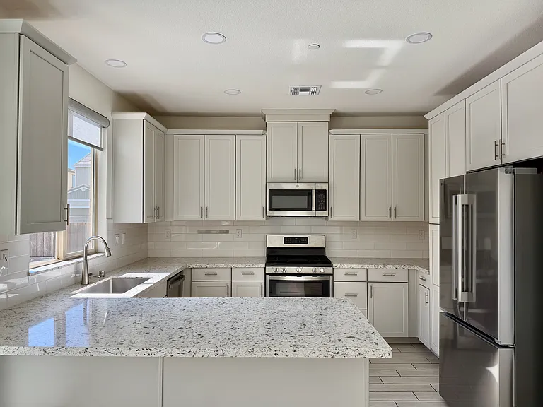 10488 Cello Way — Photo 2