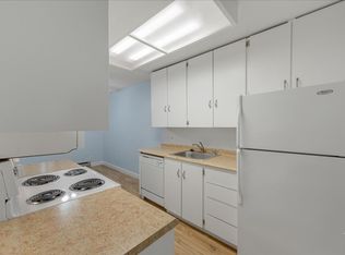 505 Cypress Point Dr UNIT 100, Mountain View, CA 94043