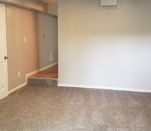 4th image of 93 N Lawn Ave
