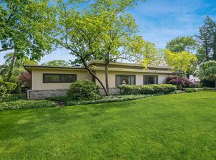 2511 Edington Rd, Columbus, OH 43221