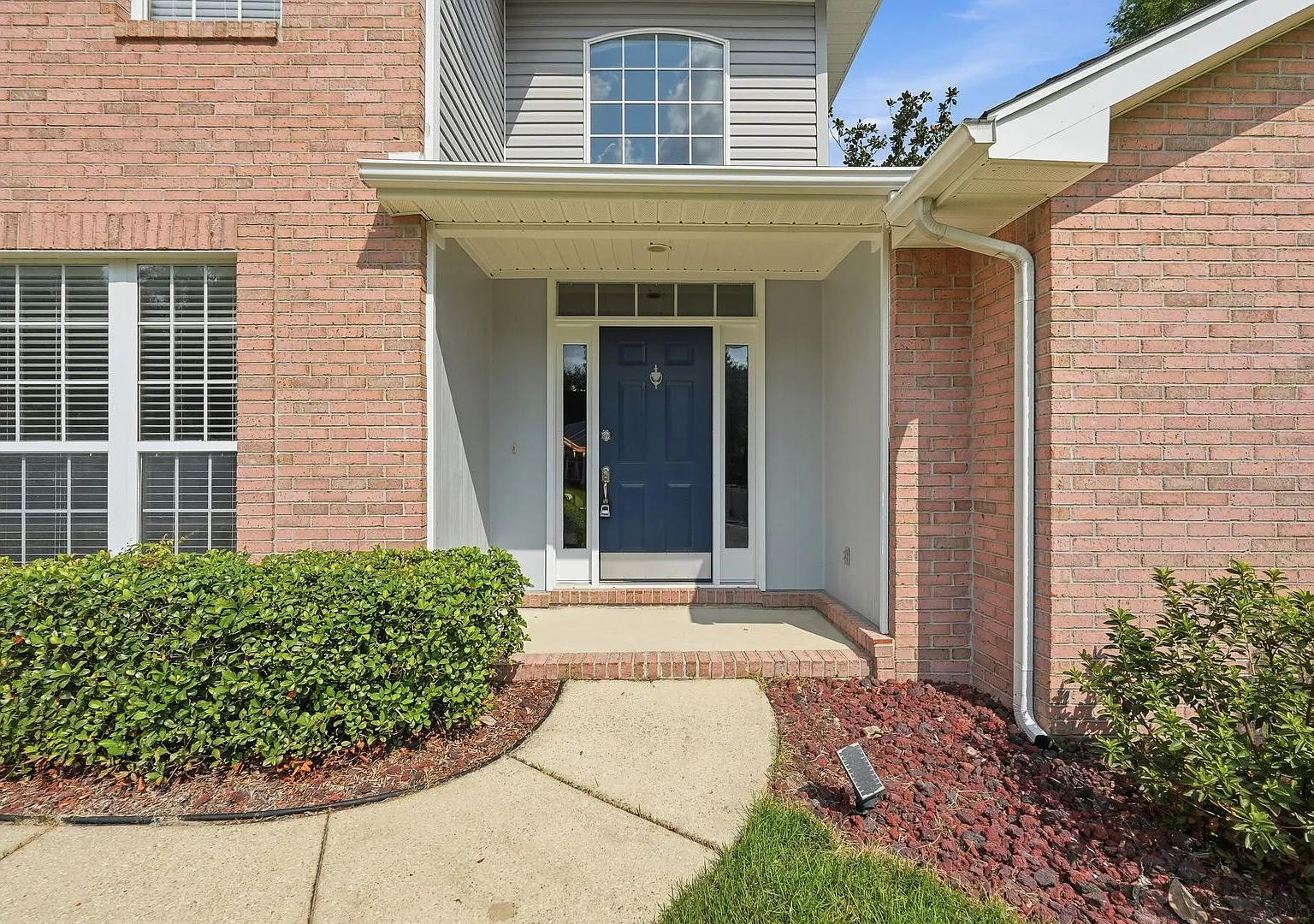* Military Move In Special - Half Off 1st Month's Rent Premium Niceville Home In Ideal Location!! — Photo 3