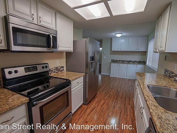2nd image of 1213 E 61st St