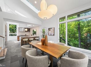 3800 Lakeview Ter, Falls Church, VA 22041