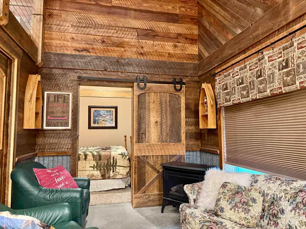 210 Spalding Ave, Winchester, ID 83555