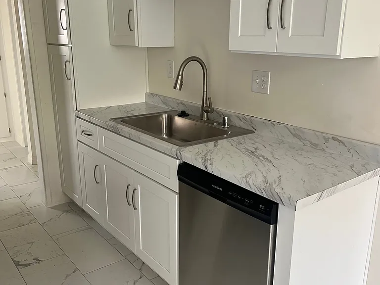 8661 Lake Murray Blvd #5 — Photo 5