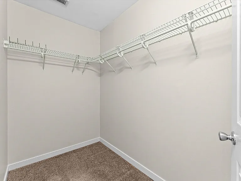 7813 Villa Pl — Photo 32