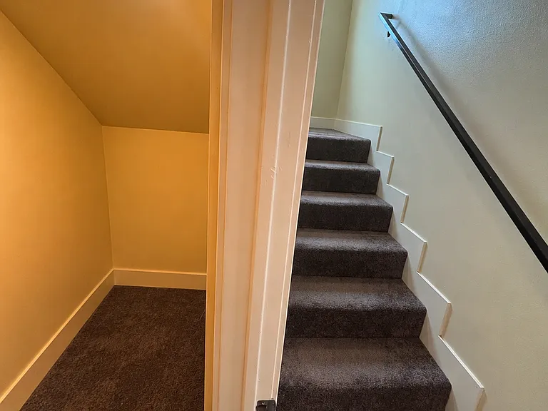 5913 Denver Ave — Photo 8