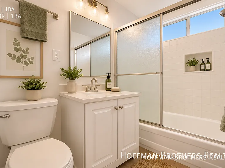 16215 Vanowen St #11 — Photo 4