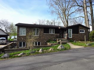 4091 Causeway Dr NE, Lowell, MI 49331