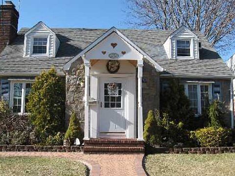 1st image of 380 1st St