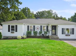 10 Eastwood Rd, Shrewsbury, MA 01545