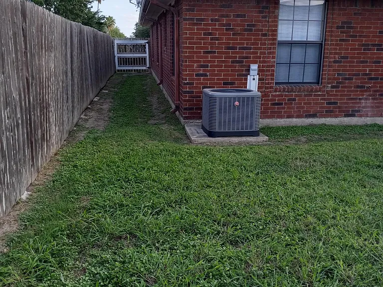 109 E Dominion Dr #B — Photo 4