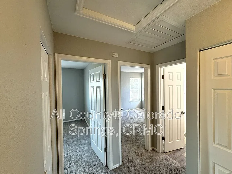 5859 Instone Cir — Photo 18