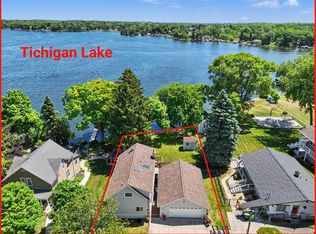 6709 Spruce Ln, Waterford, WI 53185