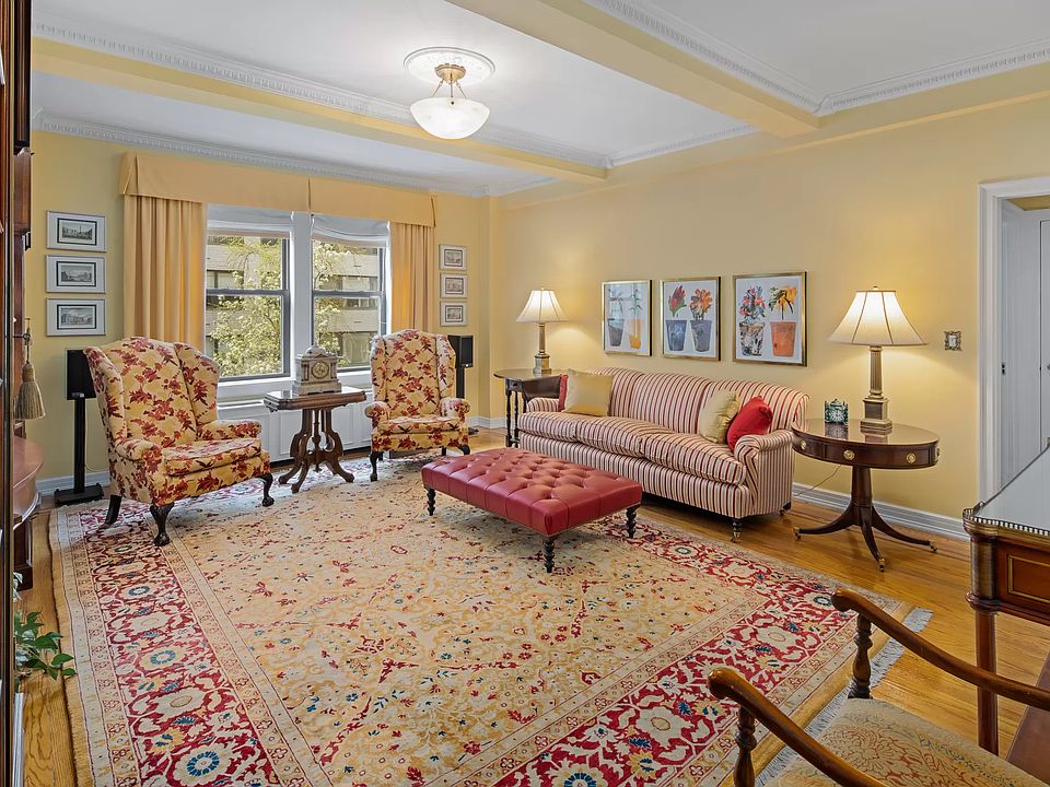 1st image of 425 E 51st St APT 3C