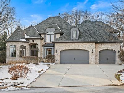 890 Reserve Ct, South Elgin, IL, 60177